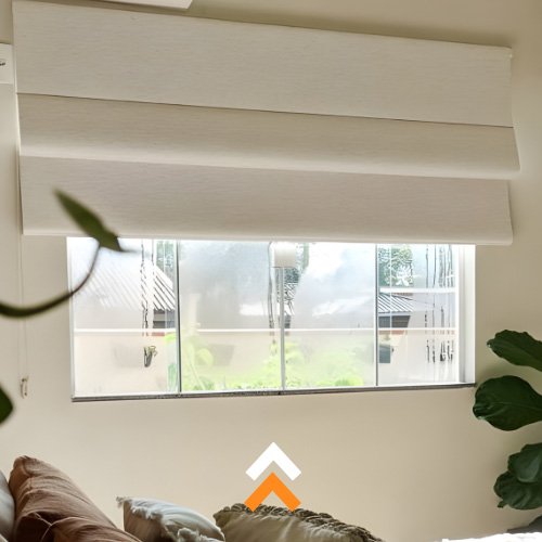 Persiana romana bege